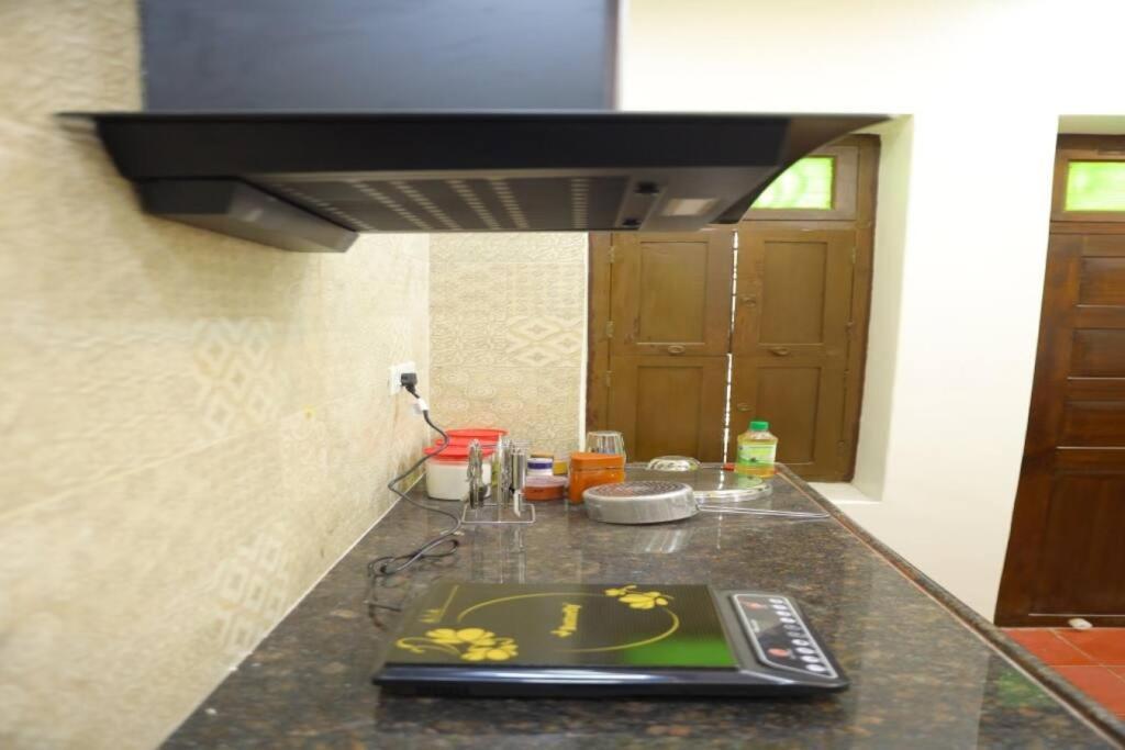 Heritage Home With 2 Bed/2 Bath With Kitchen In A Residential Neighborhood. Madurai Luaran gambar