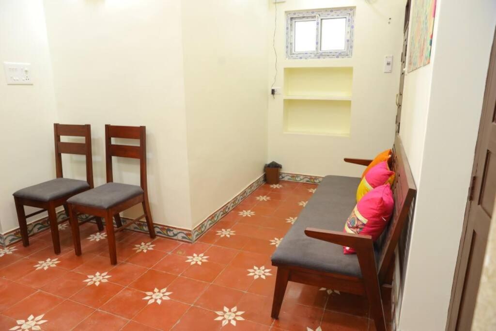 Heritage Home With 2 Bed/2 Bath With Kitchen In A Residential Neighborhood. Madurai Luaran gambar