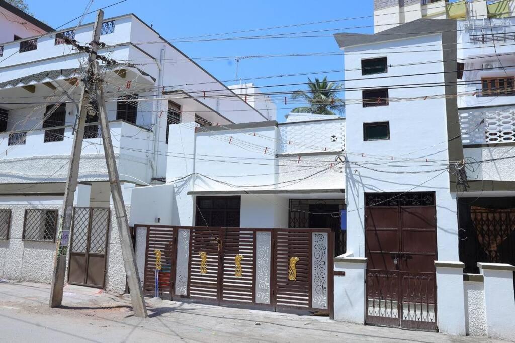 Heritage Home With 2 Bed/2 Bath With Kitchen In A Residential Neighborhood. Madurai Luaran gambar