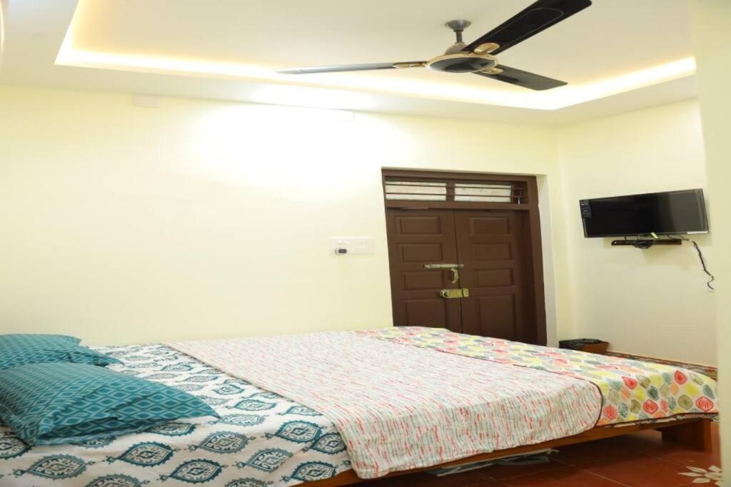 Heritage Home With 2 Bed/2 Bath With Kitchen In A Residential Neighborhood. Madurai Luaran gambar